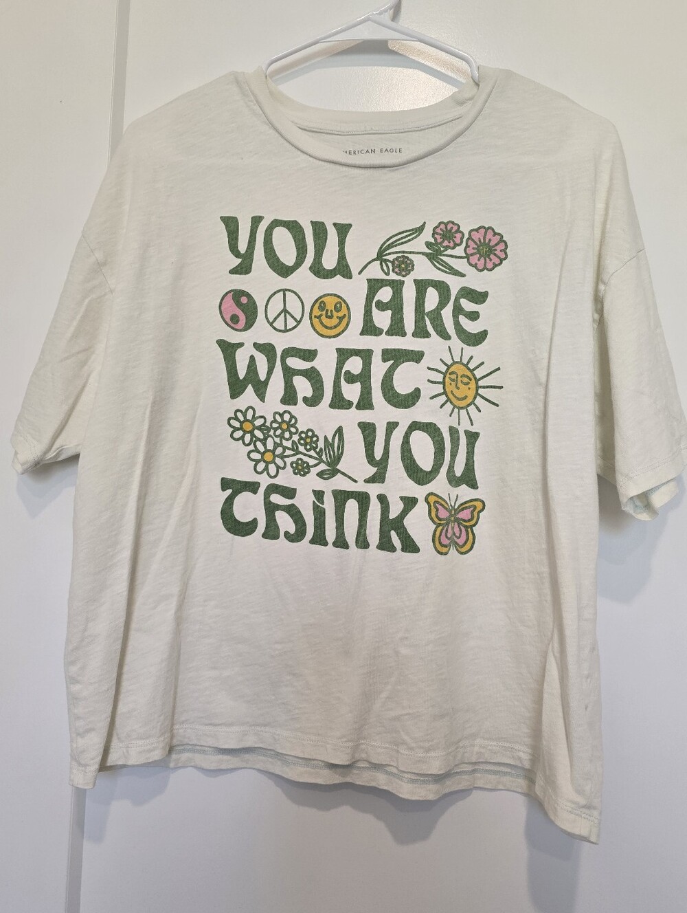 American Eagle Outfitters Graphic Tee with Green Retro Print 100% Cotton